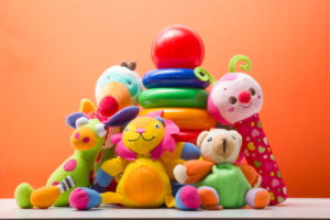 What is the best way to clean children’s toys