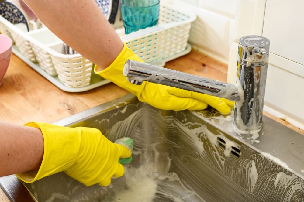 What happens if you don’t clean your kitchen regularly