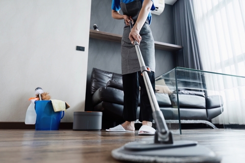 where to find a dependable house cleaning company in new London & nearby
